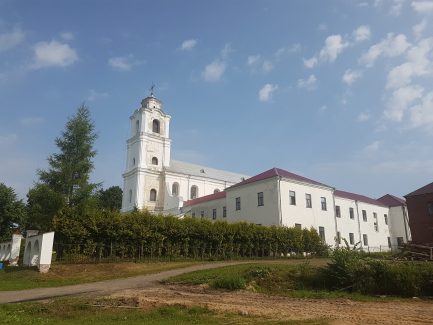 Касцёл Найсвяцейшай Тройцы і былы кляштар марыянаў, Друя